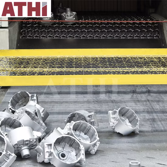 Équipement de grenaillage abrasif avec turbines et système de dépoussiérage pour le nettoyage de surface des pièces en aluminium